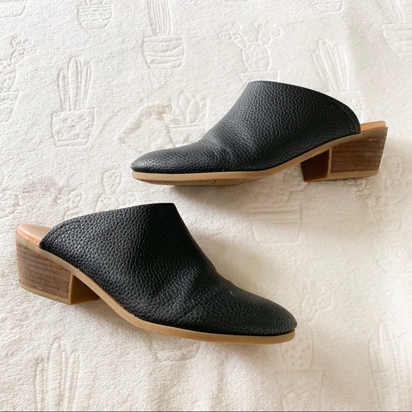 Dr. Scholl's Shoes - Dr. Scholls Black Small Chunky Heel Clogs